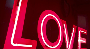 Love neon letters