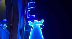 Hotel neon sign
